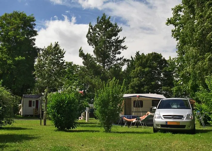 La Belle Etoile Campingplatz Melun